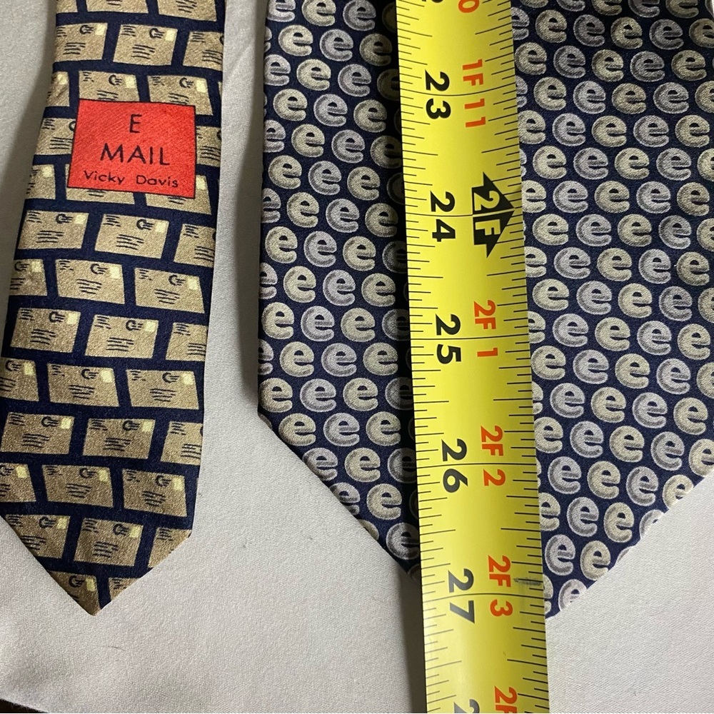 Vintage Vicky Davis Silk Email Tie Y2K Unique Geek Power Necktie Preppy Rare - Picture 5 of 5